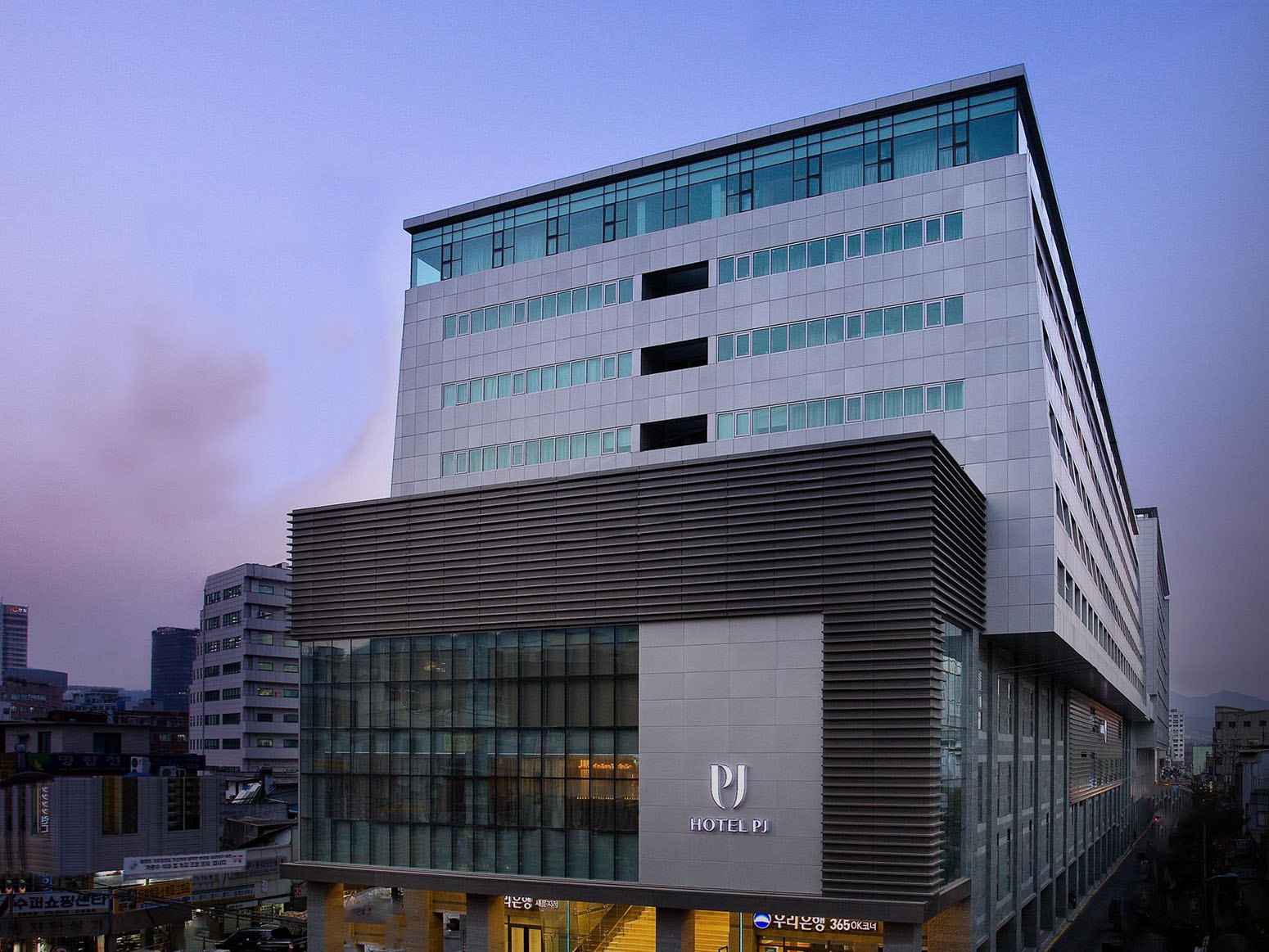 hotel seosul viaje corea verano 2026