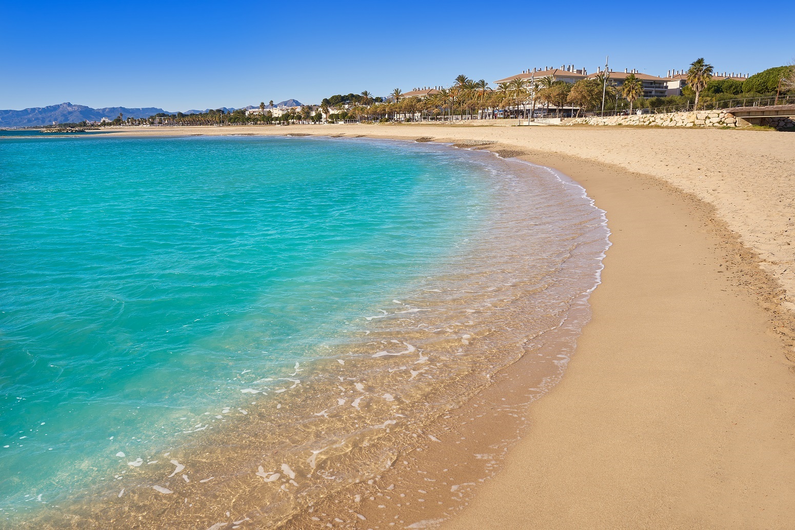 playa cambrils cataluña familias monoparentales