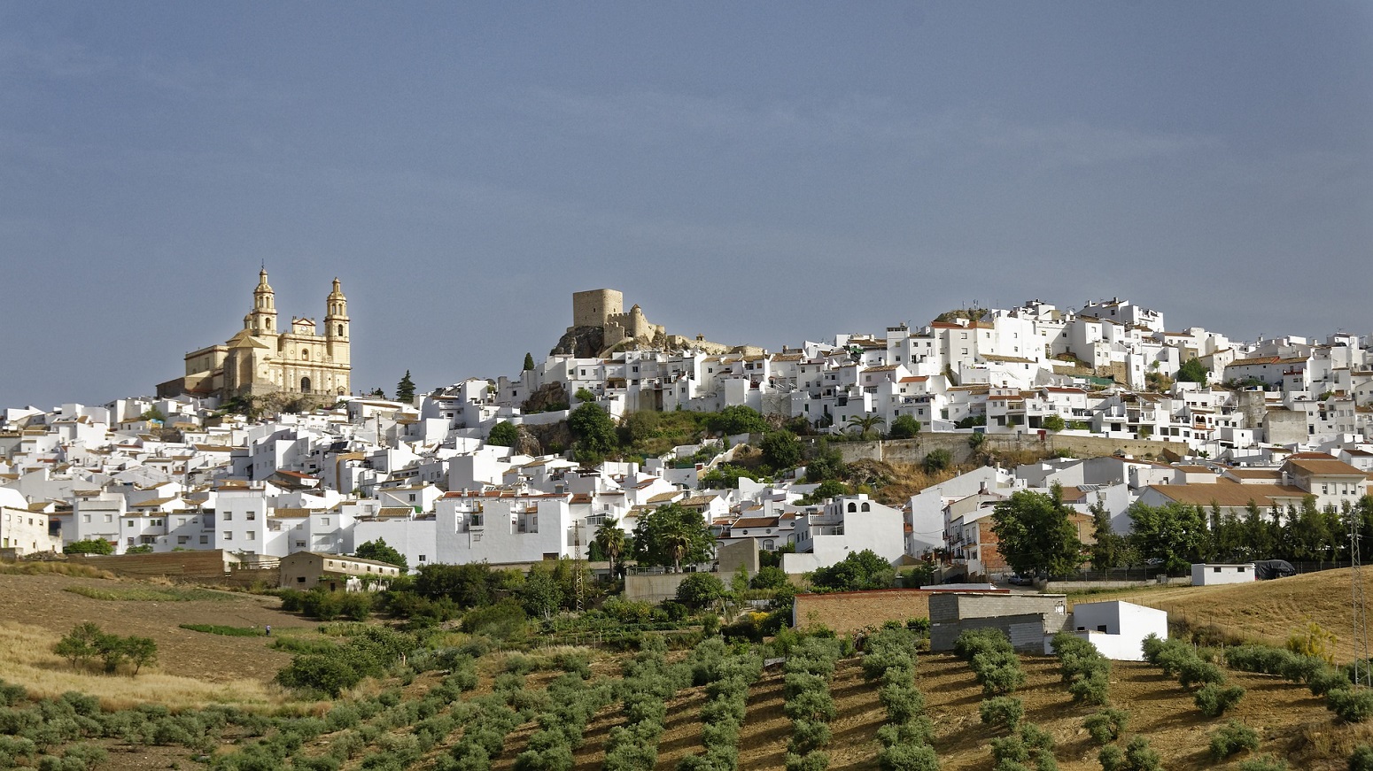 pueblo blanco cadiz olvera