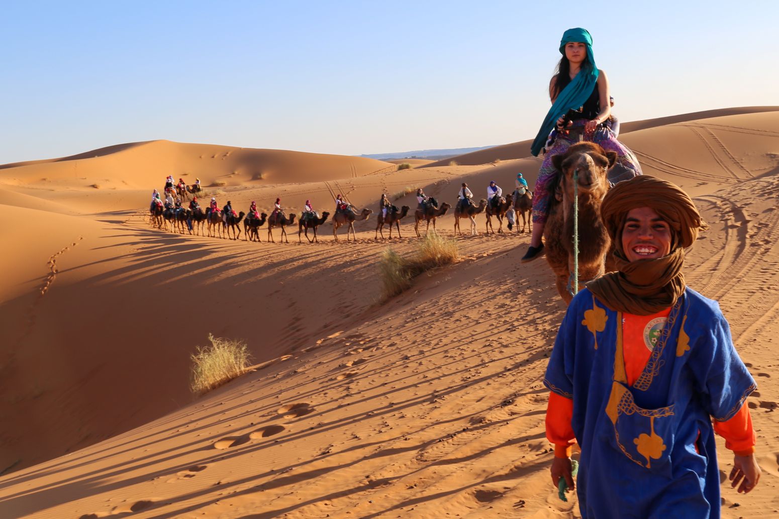 viaje monoparental a marruecos con paseo en dromedario incluido